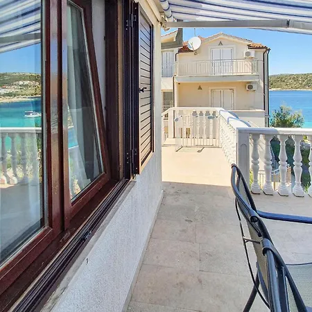 Daire Two-bedroom In Kanica *