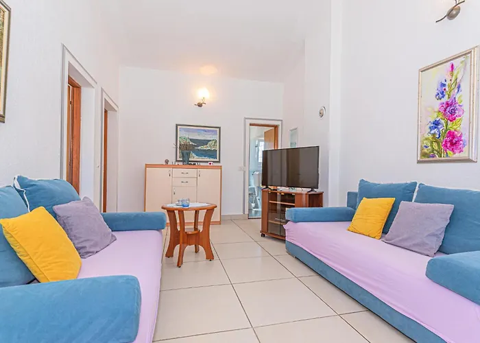 דירה Two-bedroom In Kanica