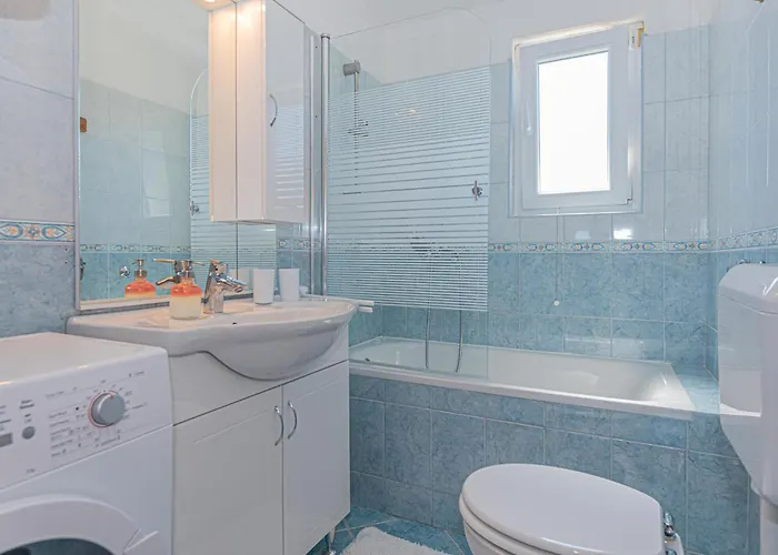 Two-bedroom In Kanica דירה *